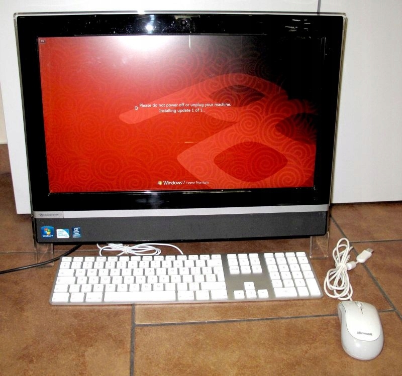 KOMPUTER ALL IN ONE PACKARD BELL M3700 20"