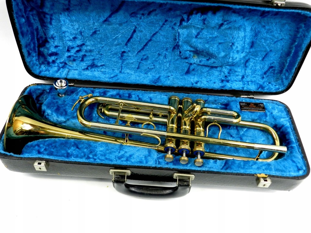 【3/1、2限定価格】Amati トランペットB-1013 ケース付き Trąbka Bb Amati B-1013 Po Przeglądzie (DR17-401