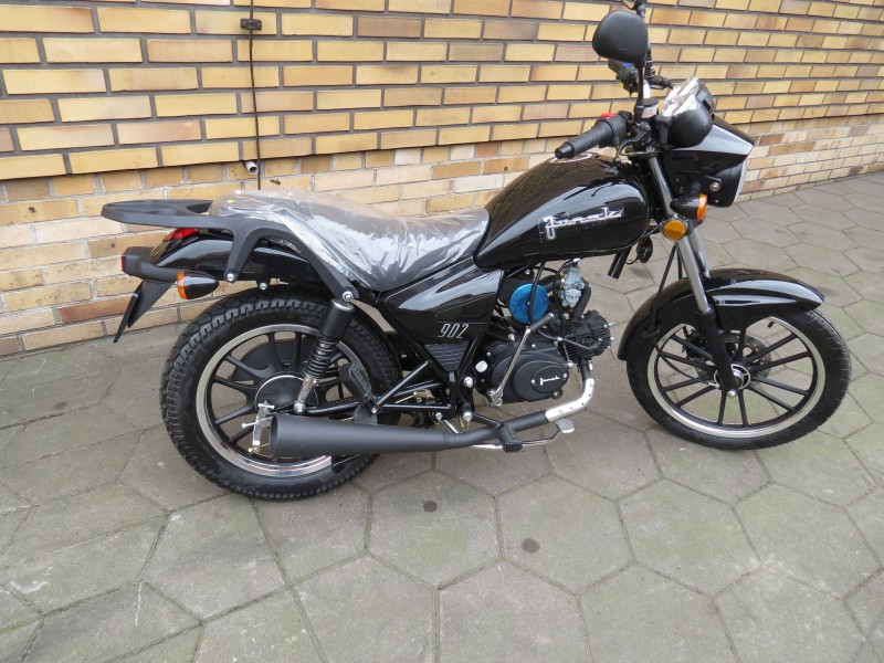 Junak 902