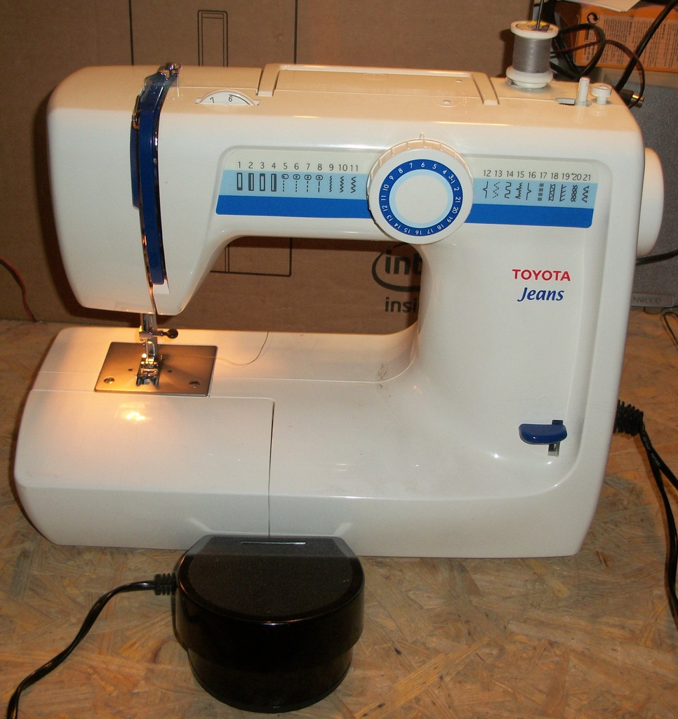 Maszyna do szycia TOYOTA Jeans RS2000 CB SERIES