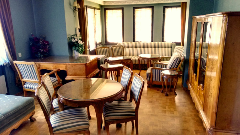 Piękny zestaw mebli stylowych chippendale, antyk