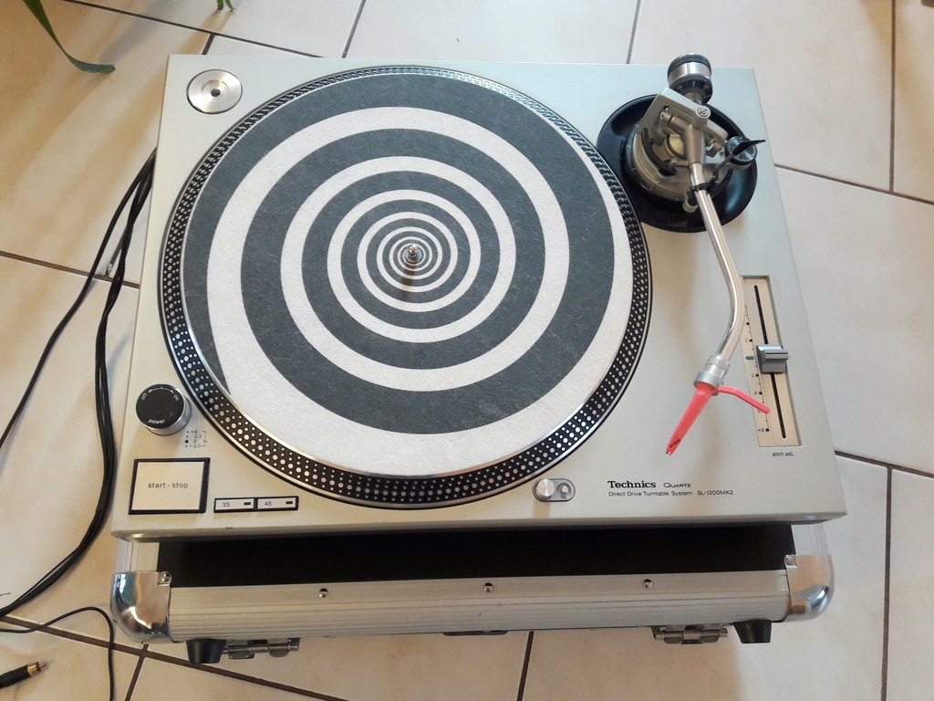 Gramofon Technics SL 1200 mk2 / Case / Concord