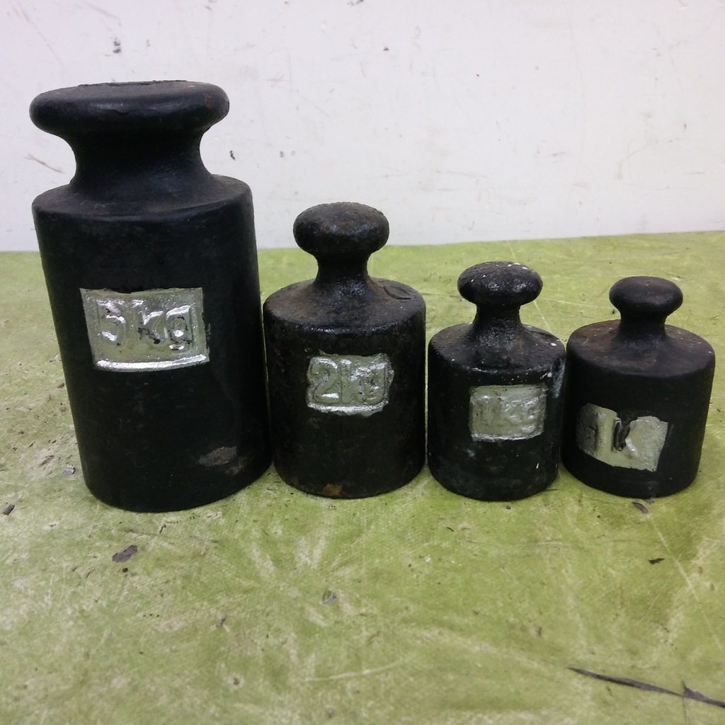 ODWAŻNIKI DO WAGI -CIĘŻARKI - 5 KG, 2 KG, 1 KG X 2