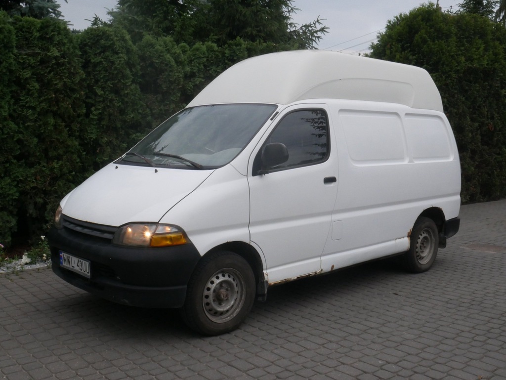TOYOTA HIACE 2.5 D uszkodzony silnik