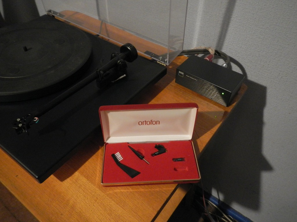 Goldring GR2, Shure M75ED, NAD PP2, Rega