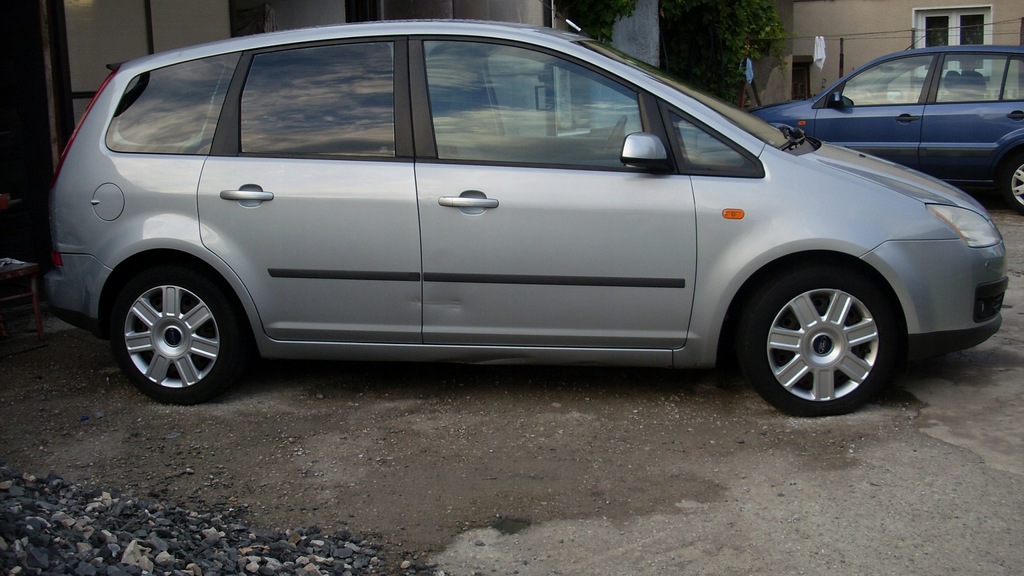 sprzedam ford focus c-maxz uszkodzonym silnikiem