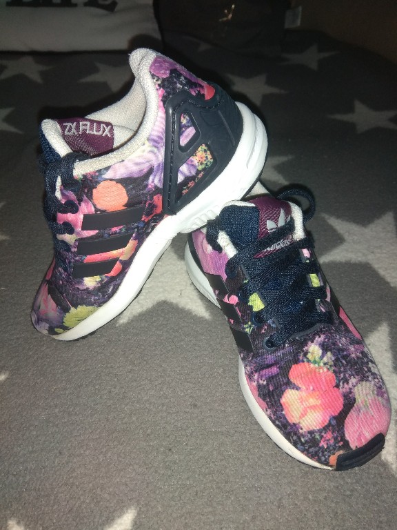 Adidas flux outlet kwiaty