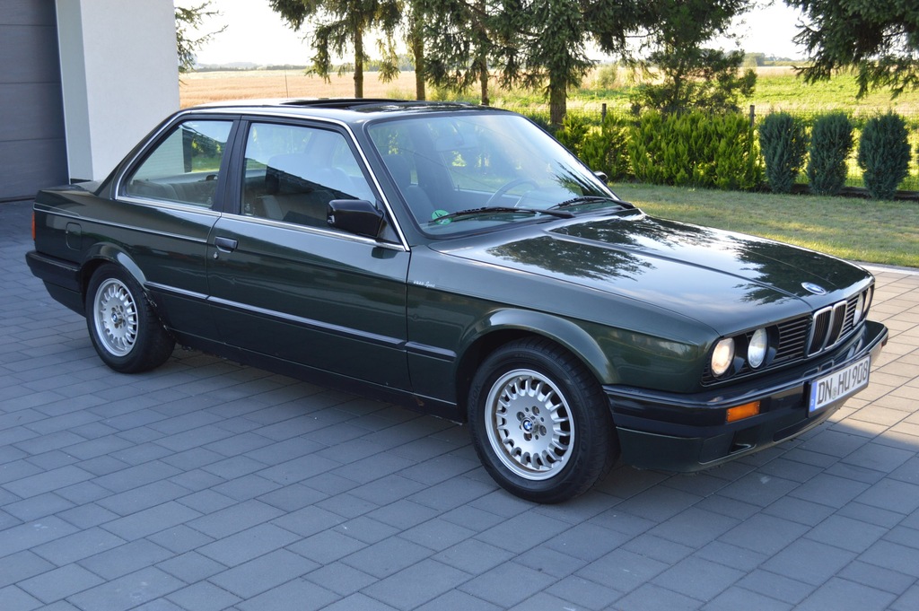 BMW e30 coupe z DE szyberdach bezwypadek obniżona