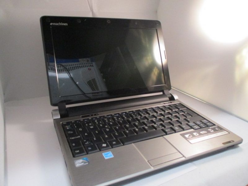 NOTEBOOK EMACHINES KAV60