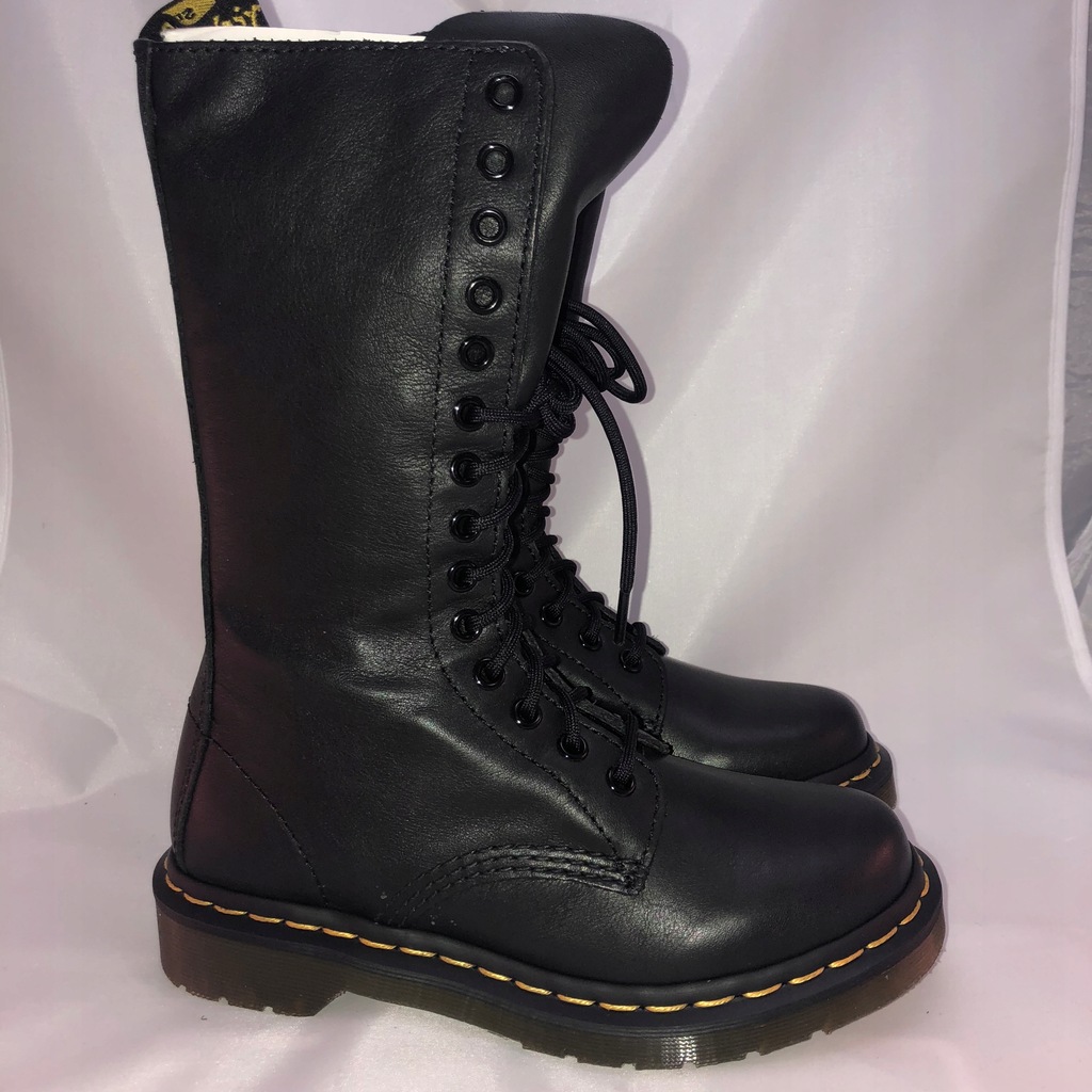 Doc martens 1b99 virginia hotsell