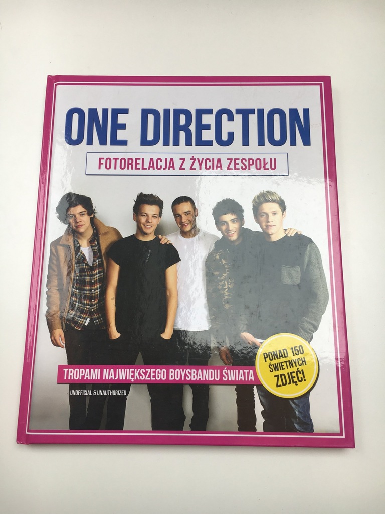 Książka One Direction-Fotorelacja z życia zespołu