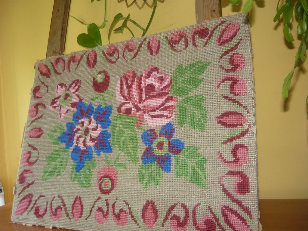 MAKRAMA -HAFT KRZYŻYKOWY - 48 / 36 RĘKODZIEOŁO
