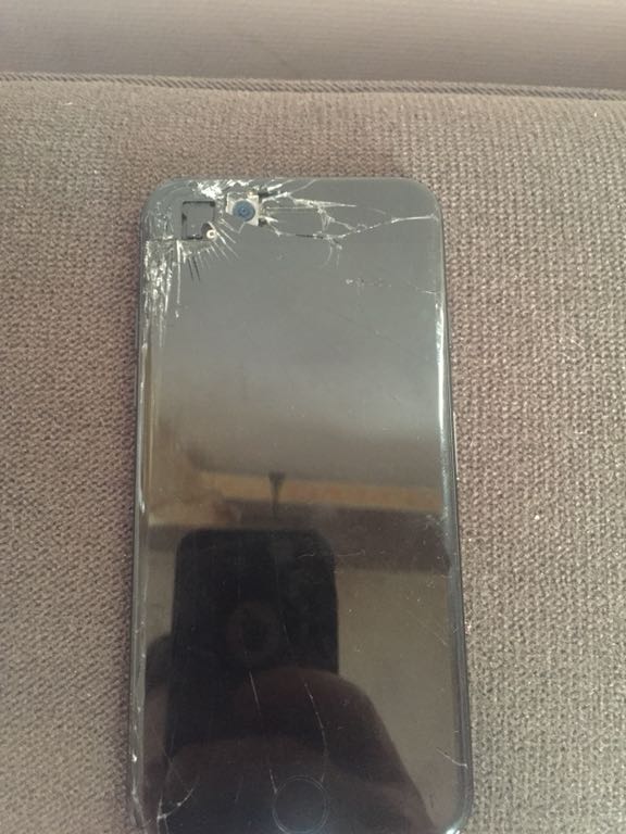 Iphone 7 uszkodzony
