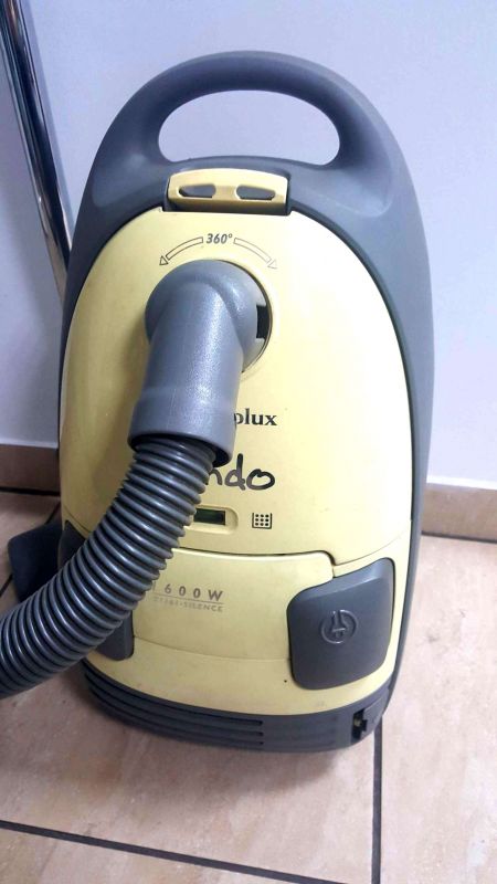 ODKURZACZ ELECTROLUX MONDO Z1161 PUDEŁKO