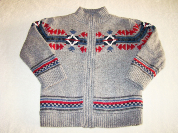 Piękny modny sweterek r. 104-110 TU bardzo ciepły
