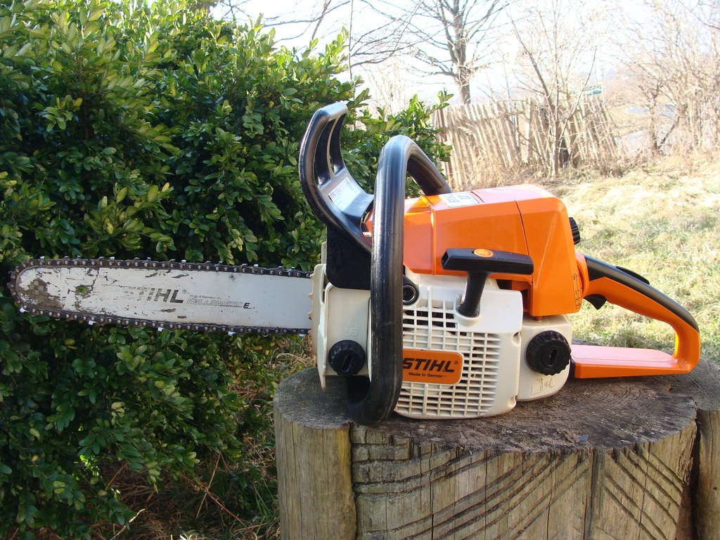 PIŁA SPALINOWA  STIHL  021  !!!
