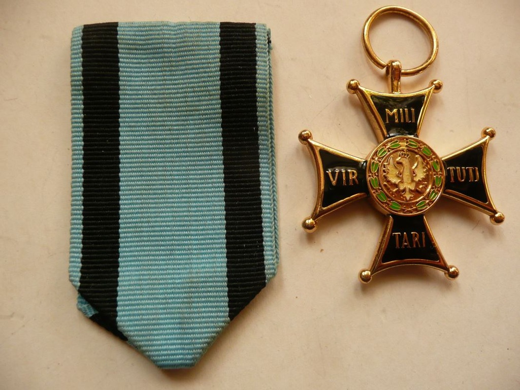 Krzyż Wojenny Virtuti Militari IV klasy, złoty