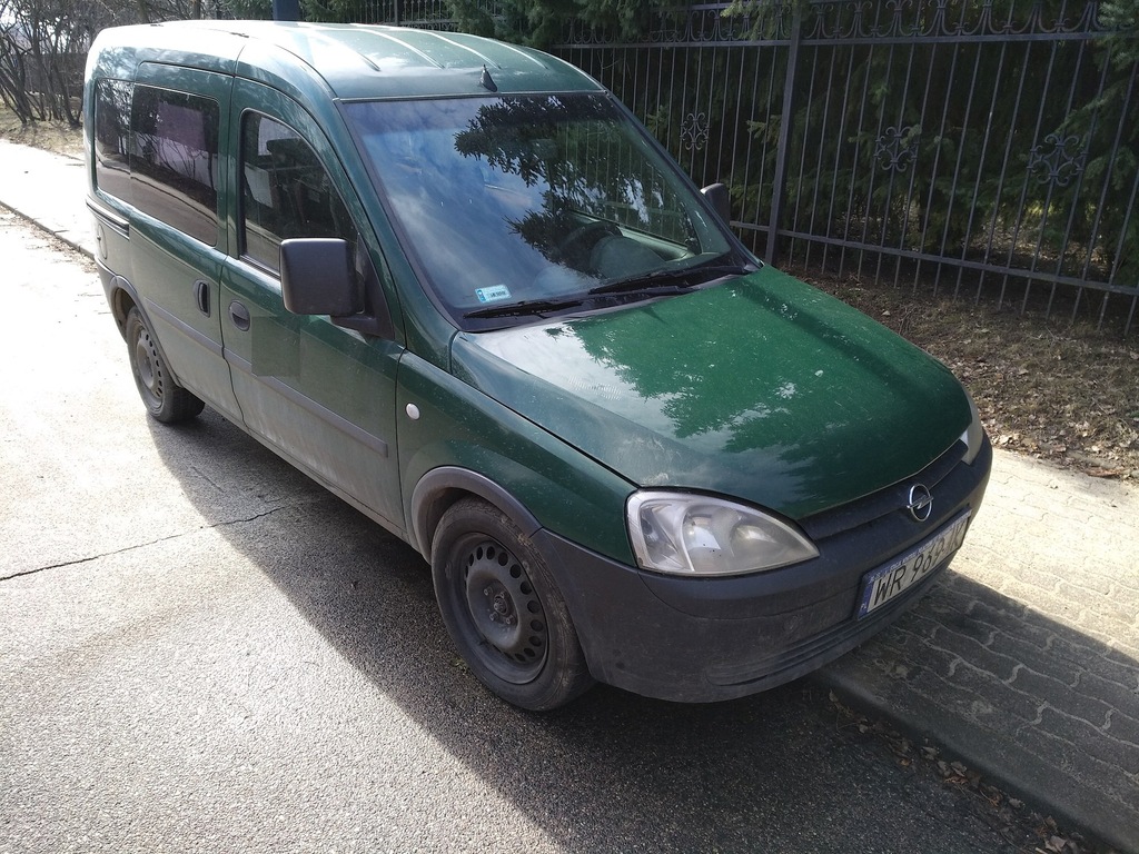 Opel Combo Tour 1.3 CDTI Salon PL Ciężarowy  5 os.