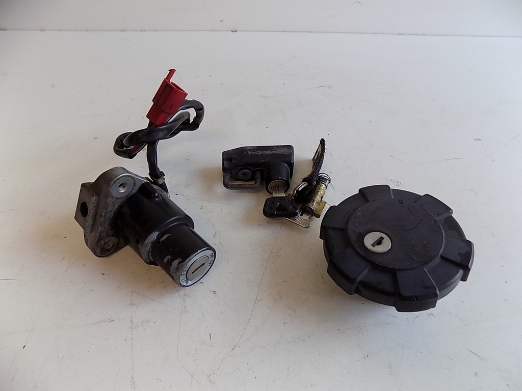 YAMAHA TW 125 STACYJKA KLUCZYK ZAMEK KOREK WLEWU