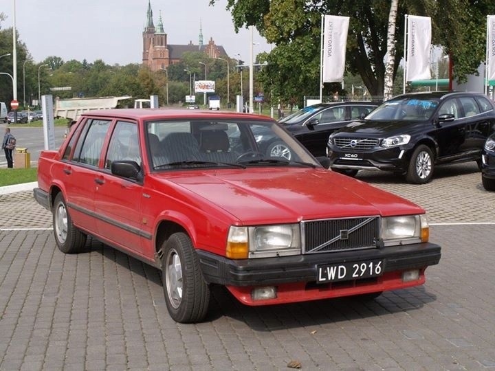 Volvo 740 - 7407999090 - oficjalne archiwum Allegro