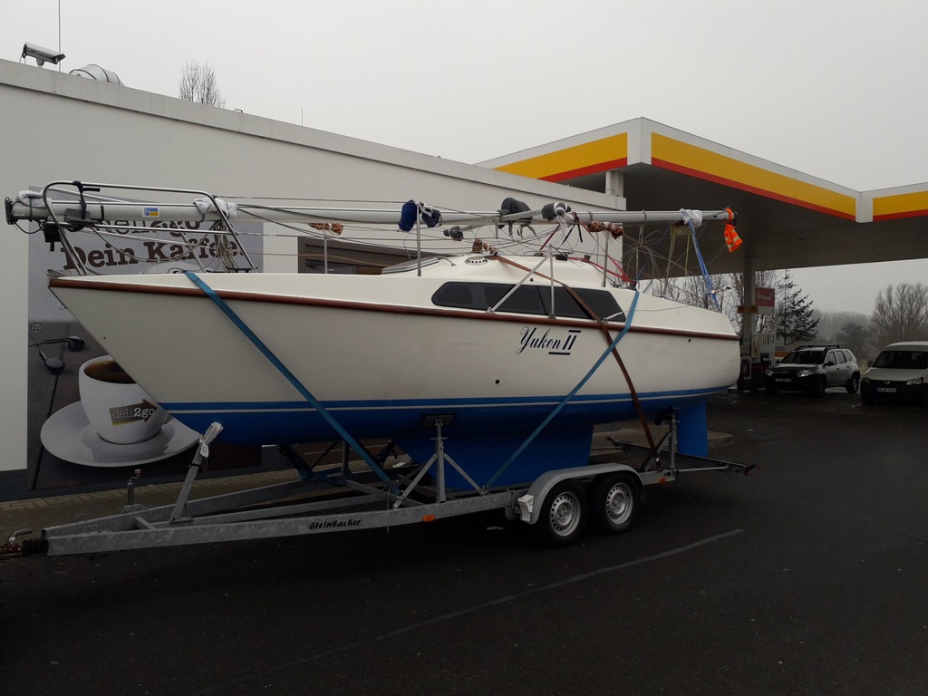 Jacht żaglowy kilowy OMEGA T 25