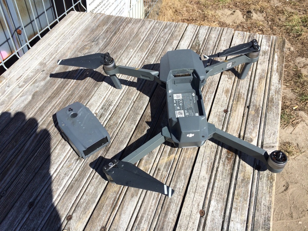 Dron DJI Mavic Pro uszkodzony