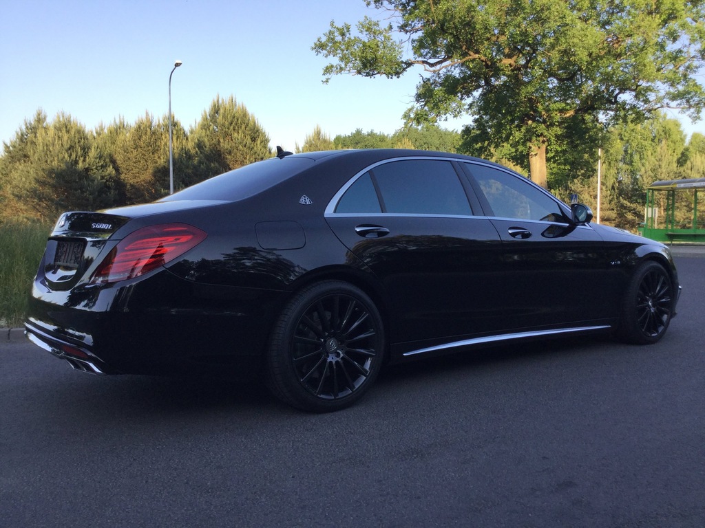 Mercedes benz w222 maybach