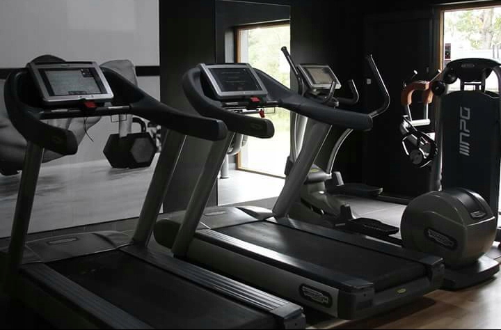 ORBITREK TECHNOGYM SYNCHRO EXCITE 700 TV