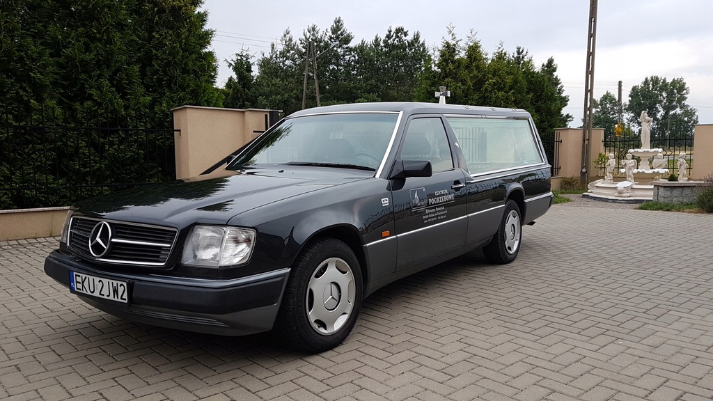 KARAWAN POGRZEBOWY MERCEDES W124 ITALIA