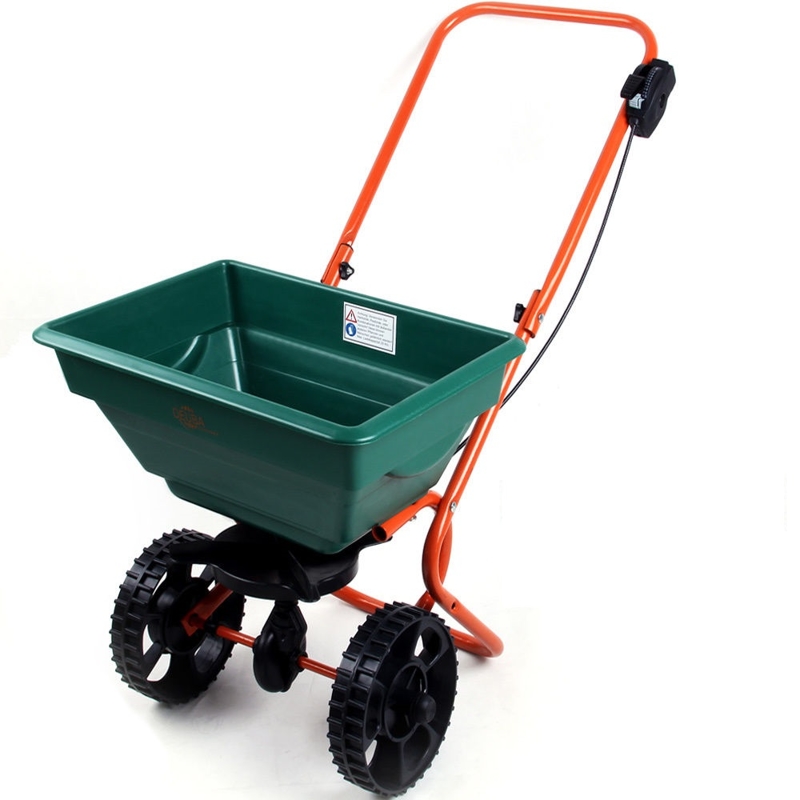 разбрасыватель-сеялка ручная lie09005. разбрасыватель песка ручной зимник 70. пескоразбрасыватель ручной gardena. разбрасыватель песка рпм-0,4. песков разбрасыватель ручной.