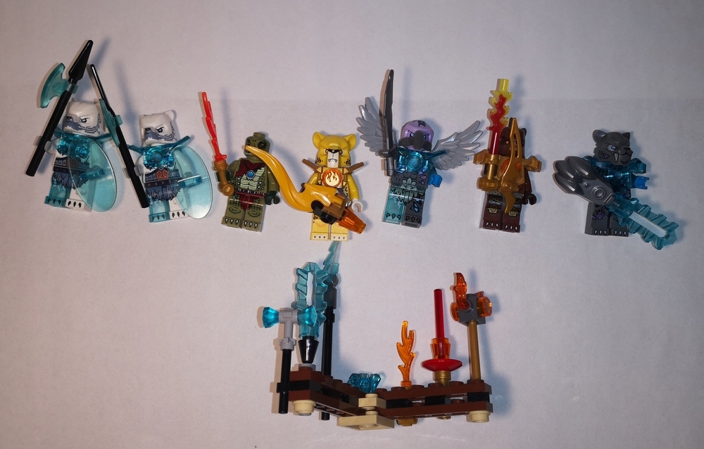 Lego Chima 7 figurek + bronie