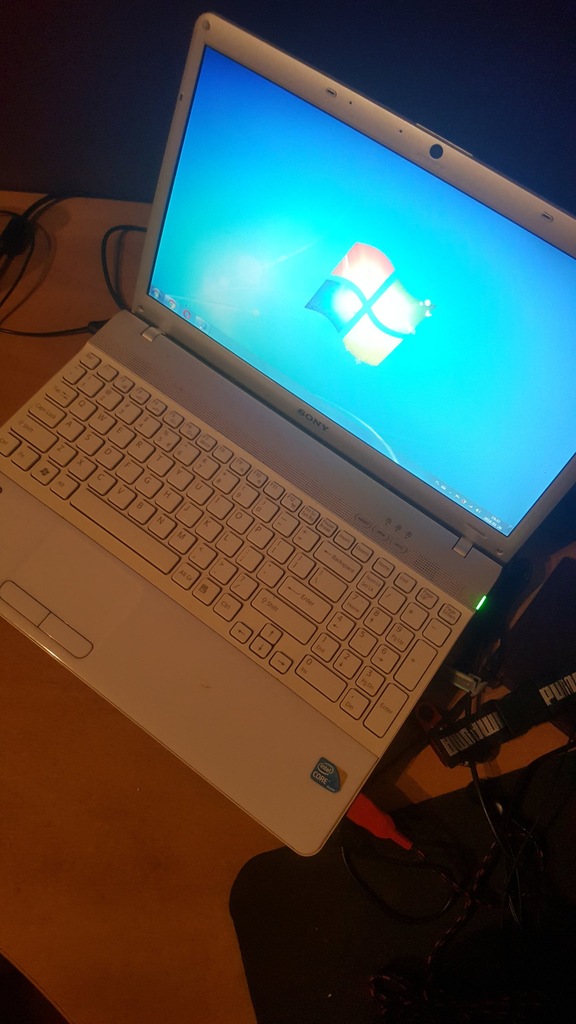 Laptop SONY VAIO VPCEB3M1E z szybkim dyskiem SSD