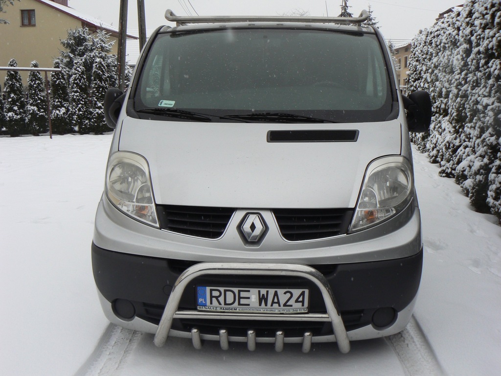 RENAULT TRAFIC PASSENGER 1.9 DCI LONG 9 OSOBOWY