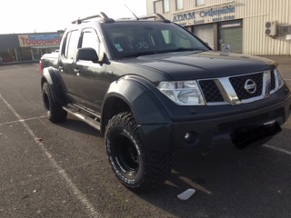 Nissan Navara Off-road D40 big foot Mega :)