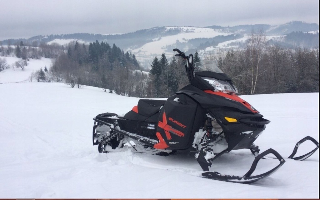 Skuter sniezny SKI DOO SUMMIT 800 X 146 600km 2014