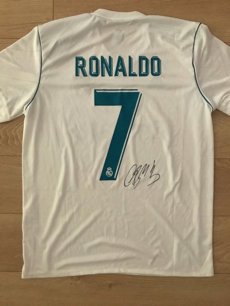 KOSZULKA REAL MADRYT Z PODPISEM CRISTIANO RONALDO