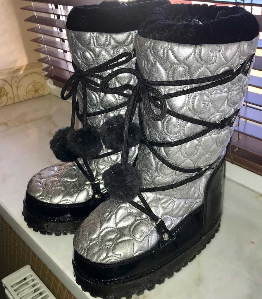 Moon boots guess hot sale