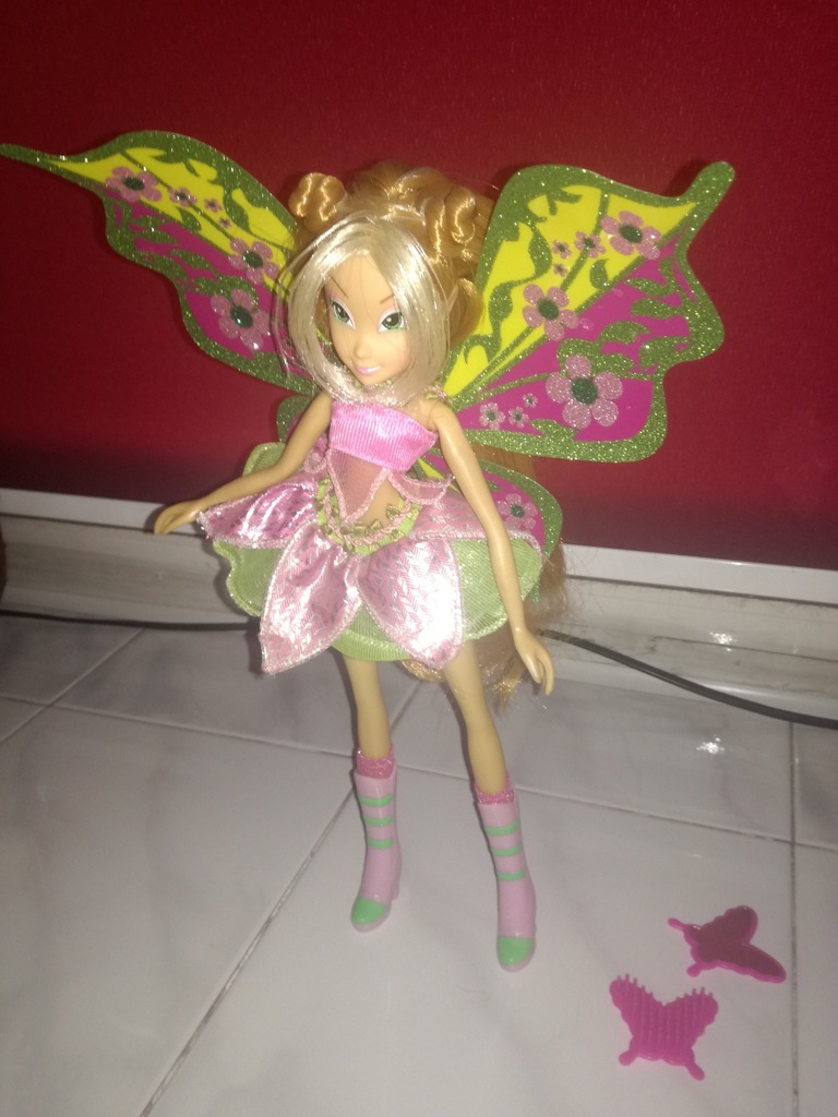 Lalka Winx Club - Flora Believix  Simba Witty Toys