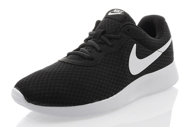 BUTY NIKE TANJUN 812654011 r.43 7643332133 oficjalne NIKE TANJUN (812654011) Męskie | cena 239,99 PLN, kolor
