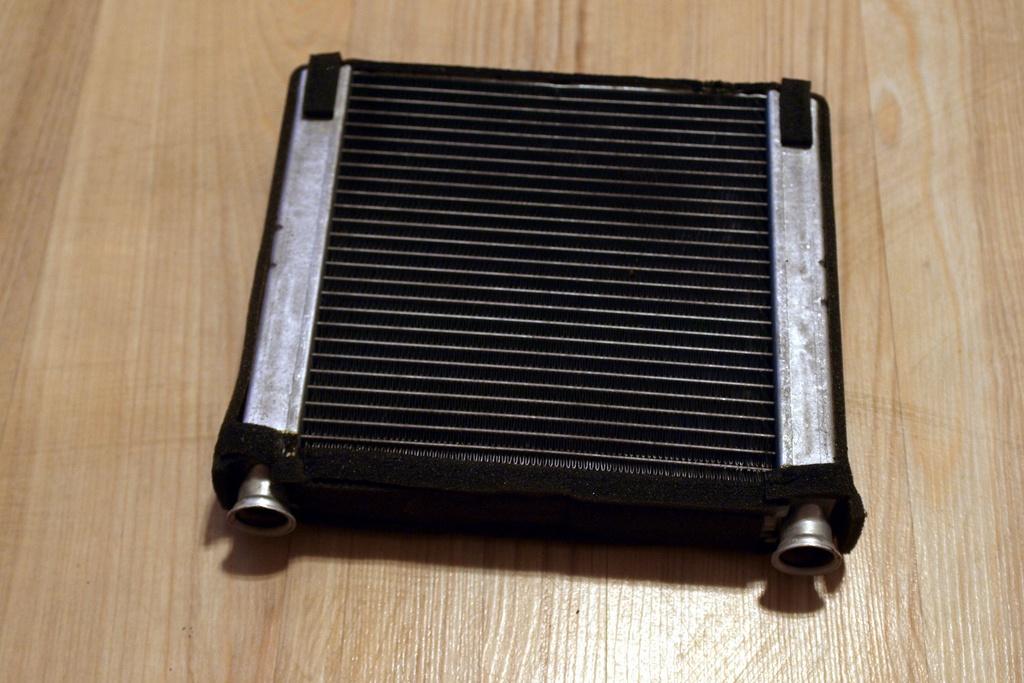 AUDI A8 D2 D3 NAGRZEWNICA OGRZEWANIA 4D0898030B