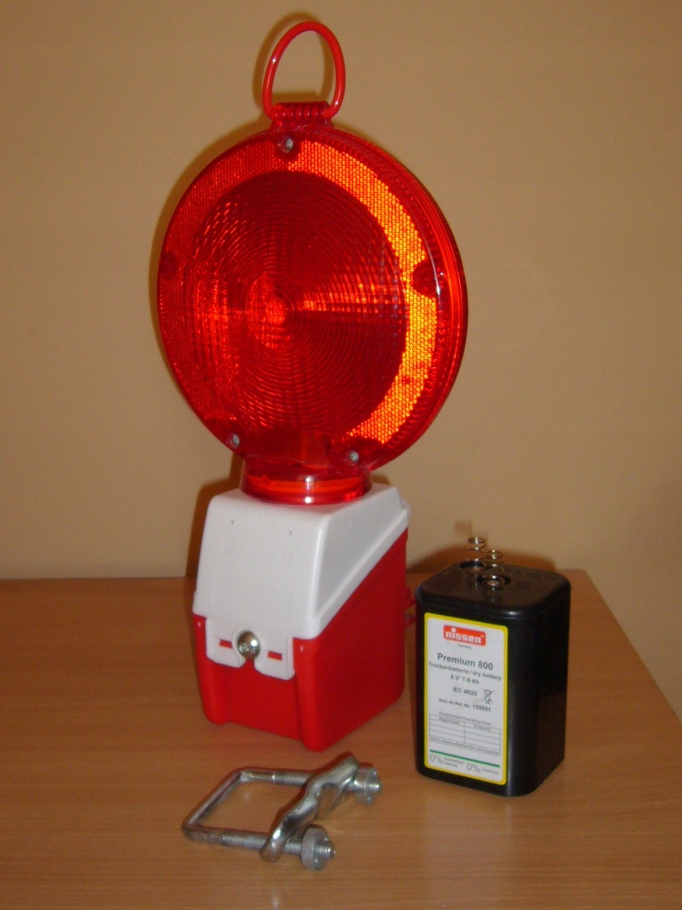 Lampa drogowa ostrzegawcza czerwona LED + BATERIA