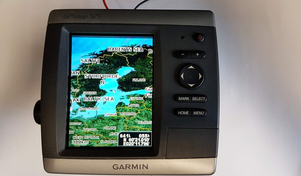 NAWIGACJA MORSKA GARMIN GPSMAP 525