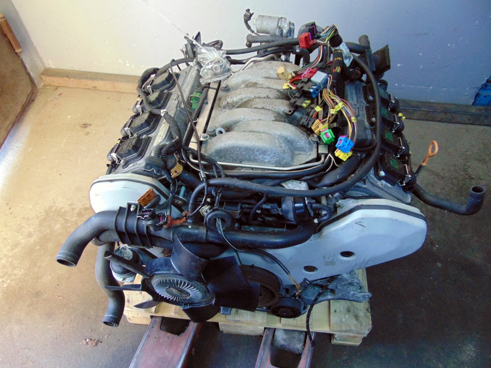 AUDI A8 D2 SILNIK BENZYNOWY 4.2 ABZ KOMPLETNY