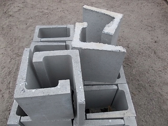 Pustak szalunkowy wieńcowy typu L 31x24x33
