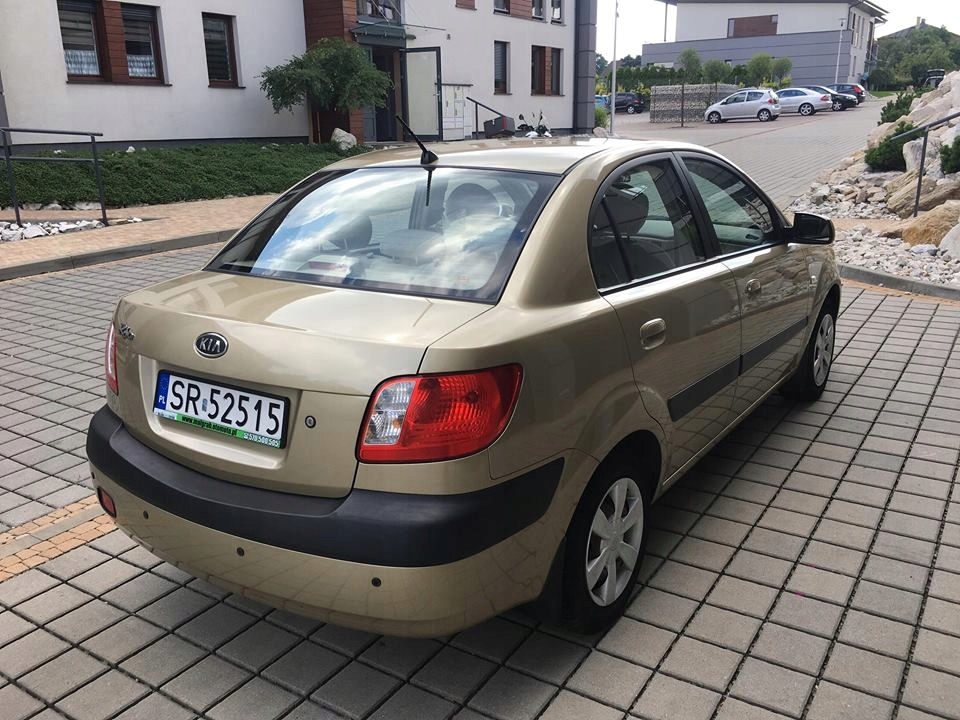 Kia rio salon