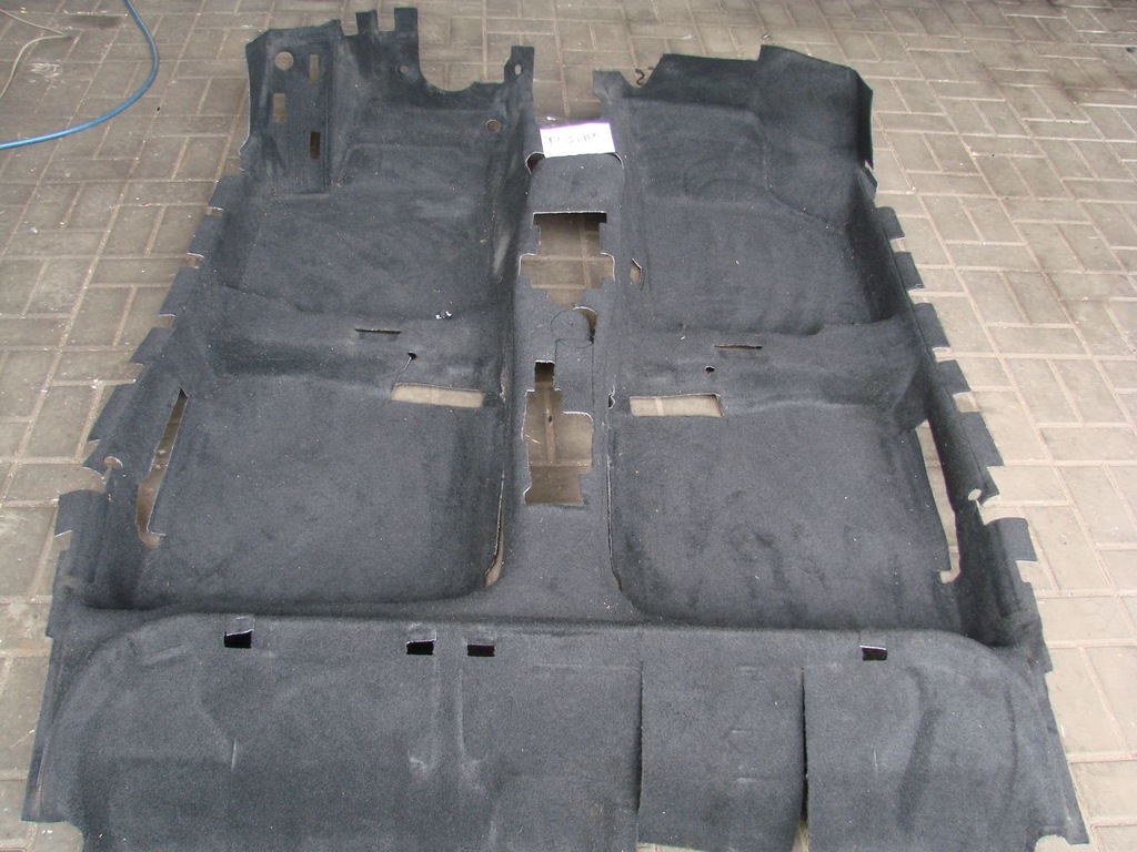Podłoga wykładzina VW GOLF IV 4 3d