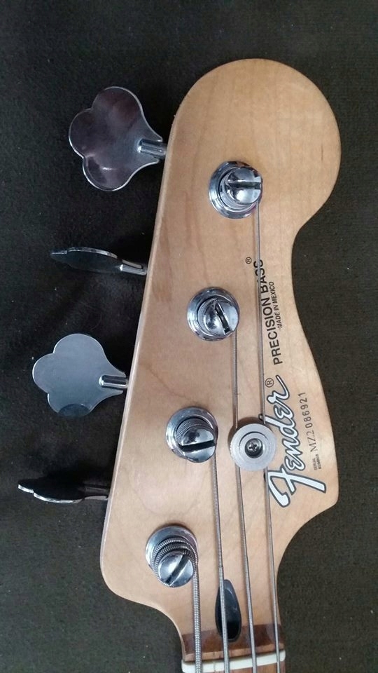 Fender Precision Bass MiM
