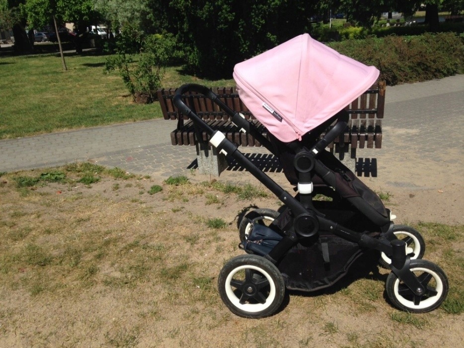 Bugaboo Buffalo spacerówka soft pink! Polecam!