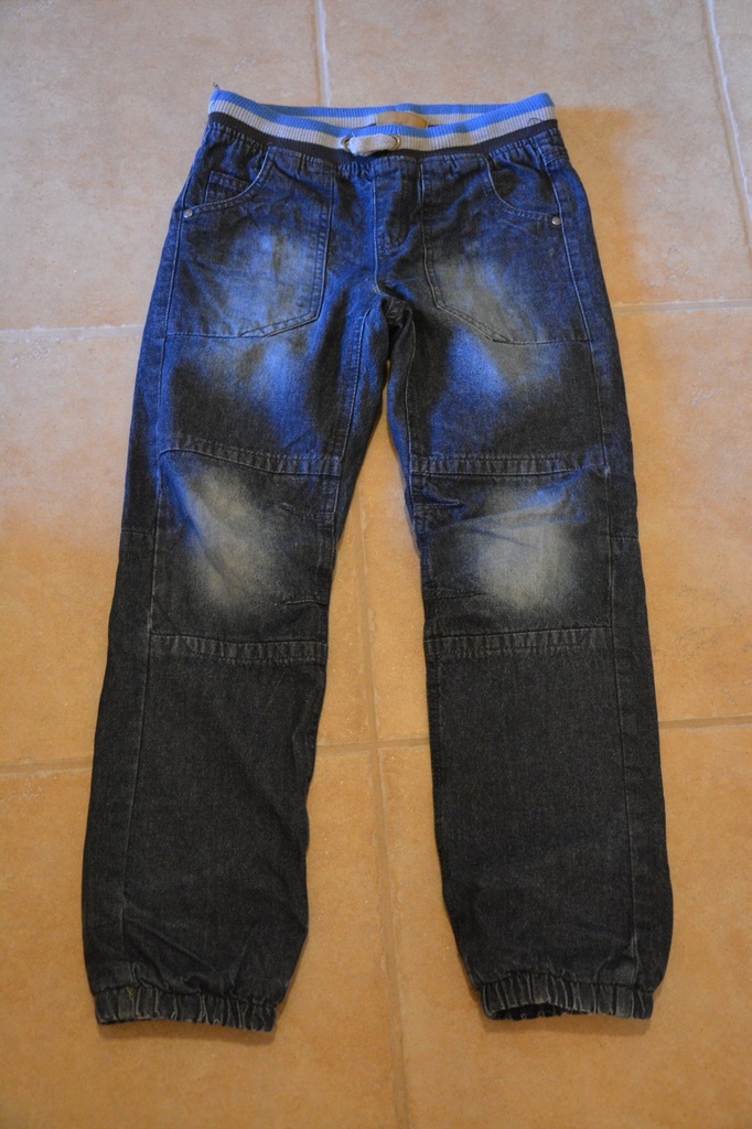 ocieplane spodnie jeansy SMYK jak nowe 146