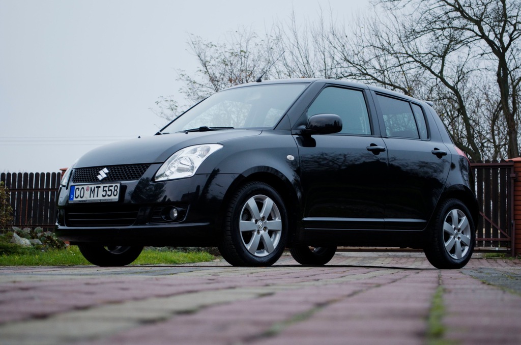 SUZUKI SWIFT 1.3 BENZYNA STAN FABRYCZNY F-VAT